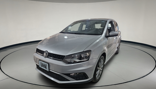 Volkswagen • Polo