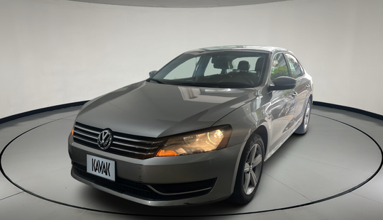 Volkswagen • Passat