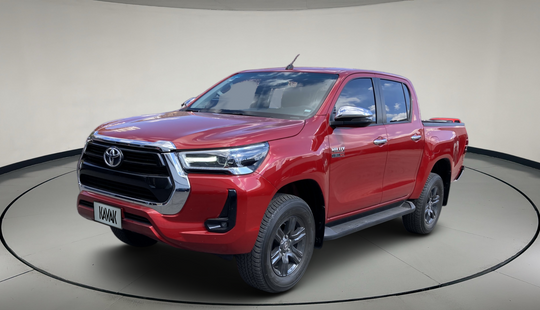 Toyota • Hilux