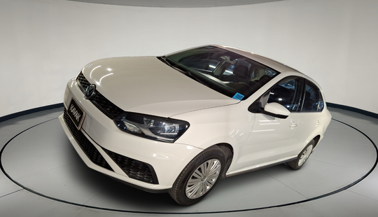 Volkswagen • Vento