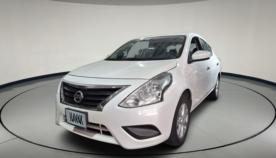 Nissan • Versa