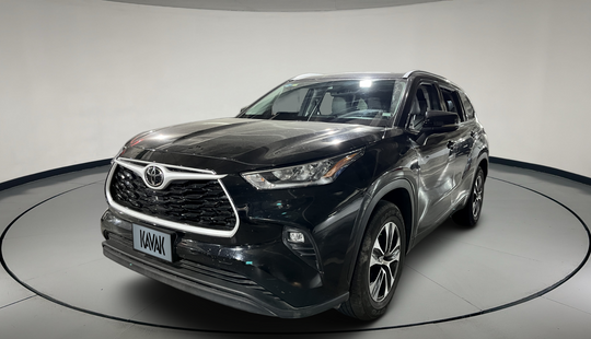 Toyota • Highlander