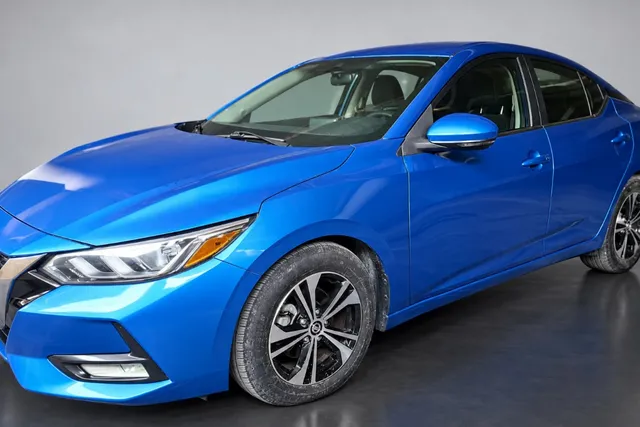 Nissan · Sentra