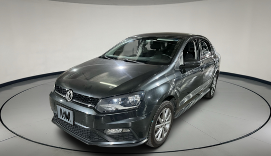 Volkswagen • Vento