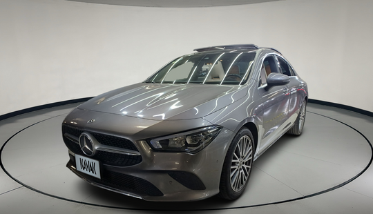 Mercedes Benz • Clase CLA