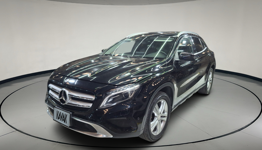 Mercedes Benz • Clase GLA