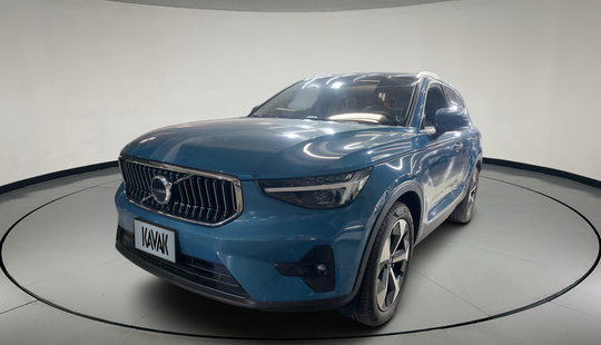 Volvo • XC40