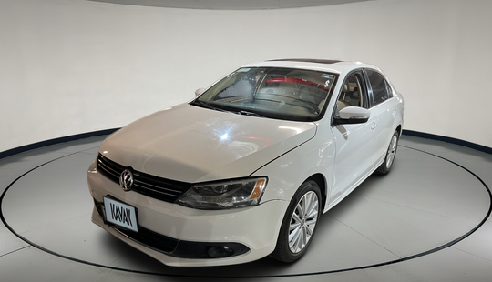 Volkswagen • Jetta