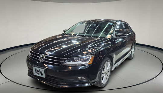 Volkswagen • Jetta