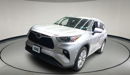 Toyota • Highlander