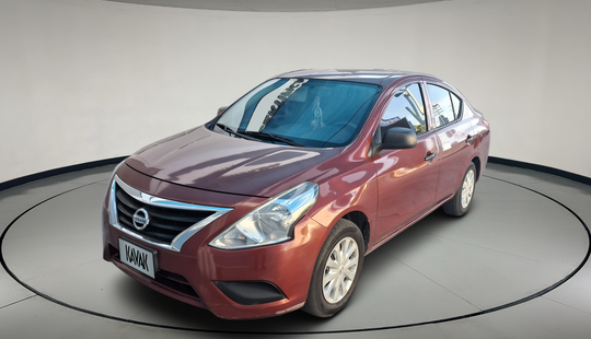 Nissan • Versa