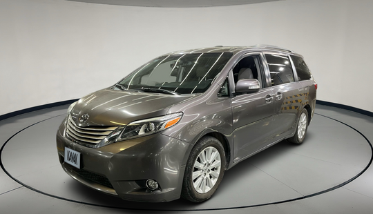 Toyota • Sienna