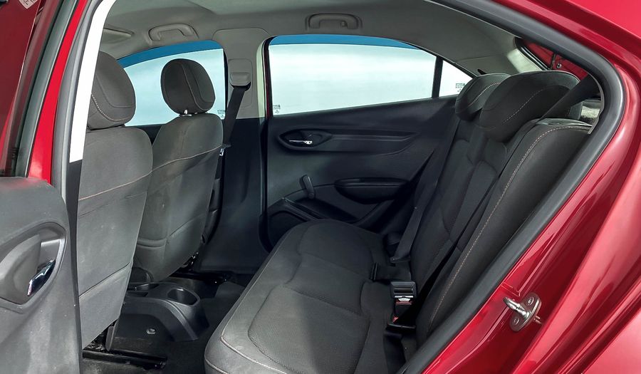 Chevrolet Onix MPFI LT Hatchback 2013