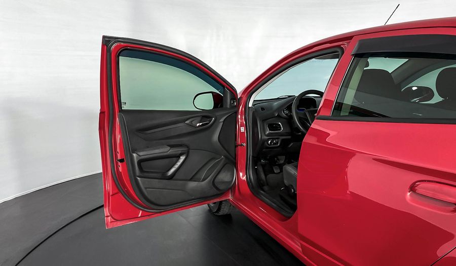Chevrolet Onix MPFI LT Hatchback 2013
