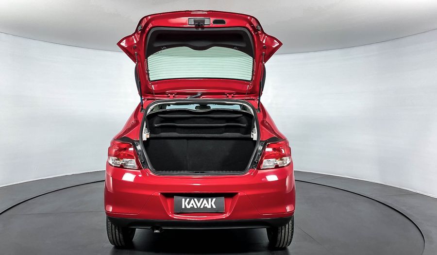 Chevrolet Onix MPFI LT Hatchback 2013