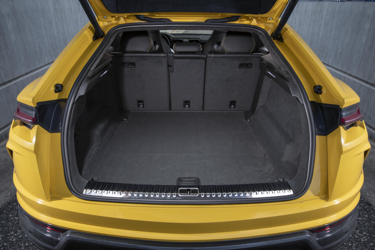 Lamborghini Urus porta-malas