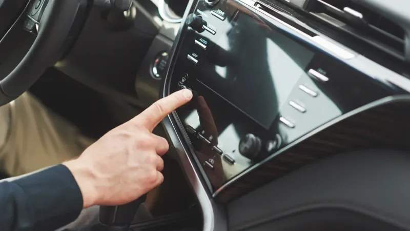 Cómo conectar Bluetooth al auto: Guía sencilla | KAVAK