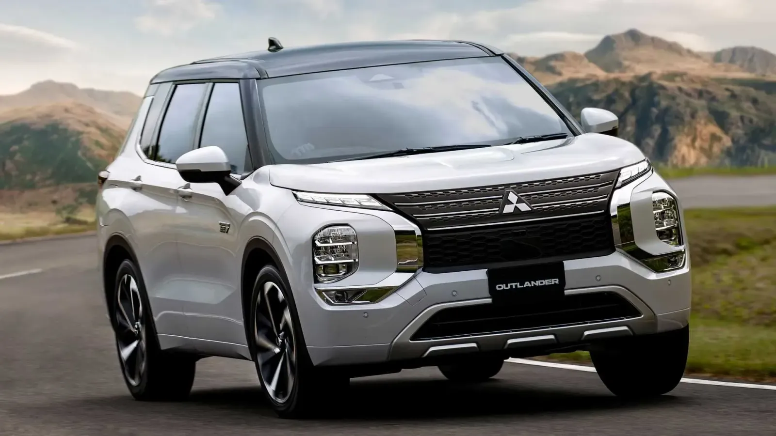 Mitsubishi Outlander 2023