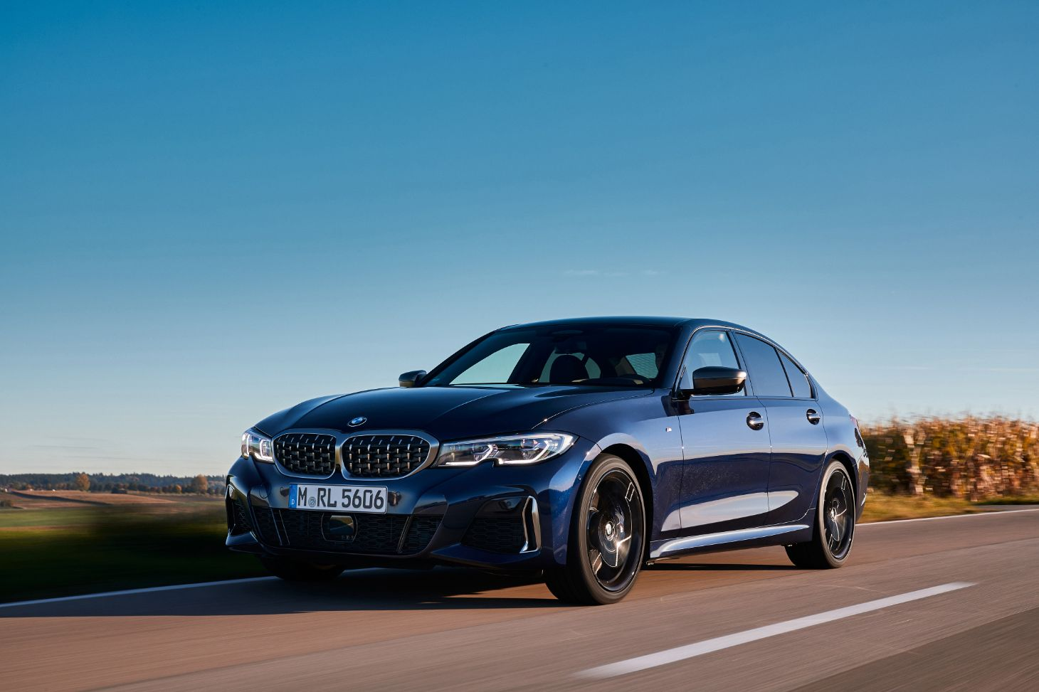 BMW 320i sedan