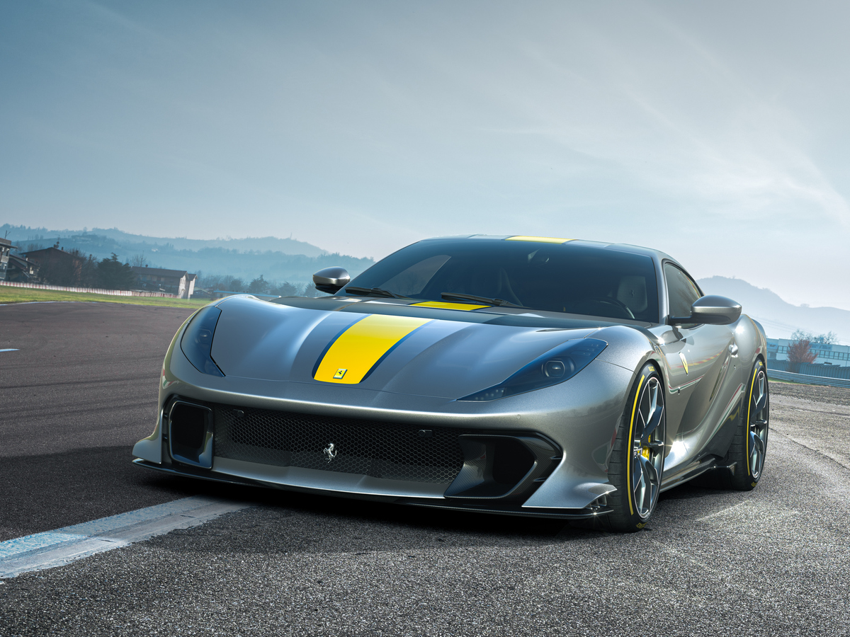 Ferrari 812: Competizione Cupê Conversível 2021