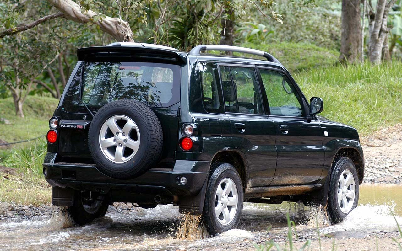 Pajero TR4
