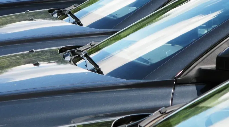 Tianguis de autos: ¿La única opción accesible para vender?