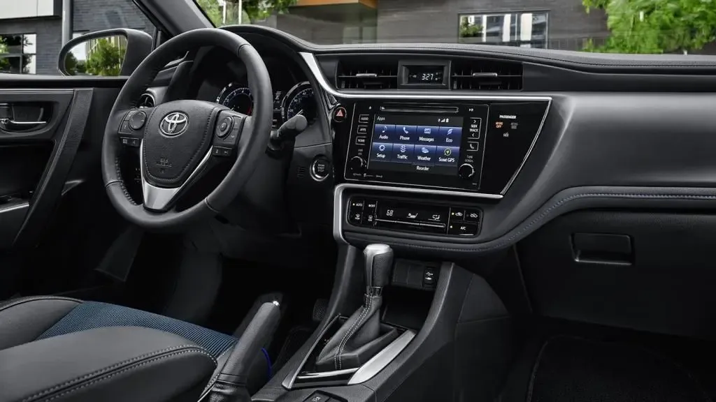 Corolla 2018 interior