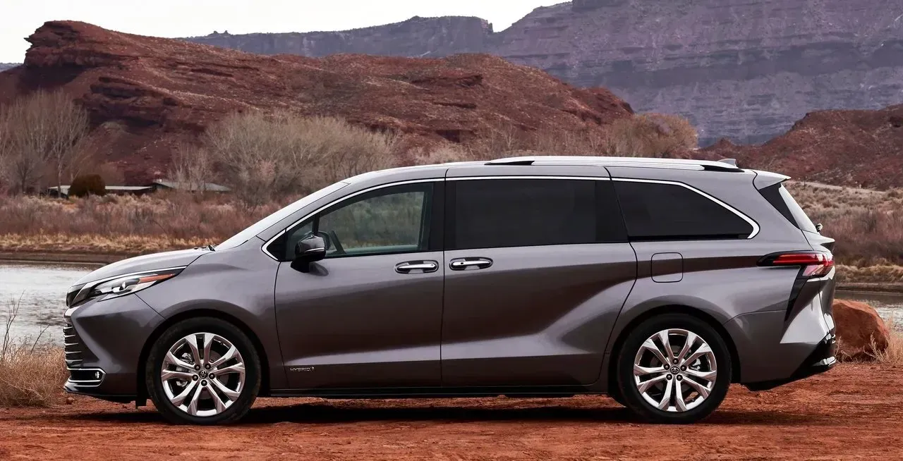 Toyota Sienna 2022