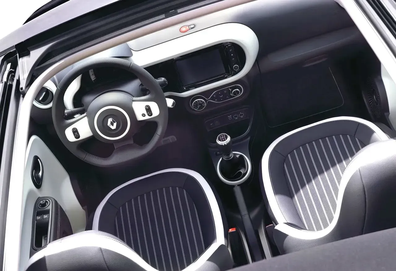Renault Twingo interior