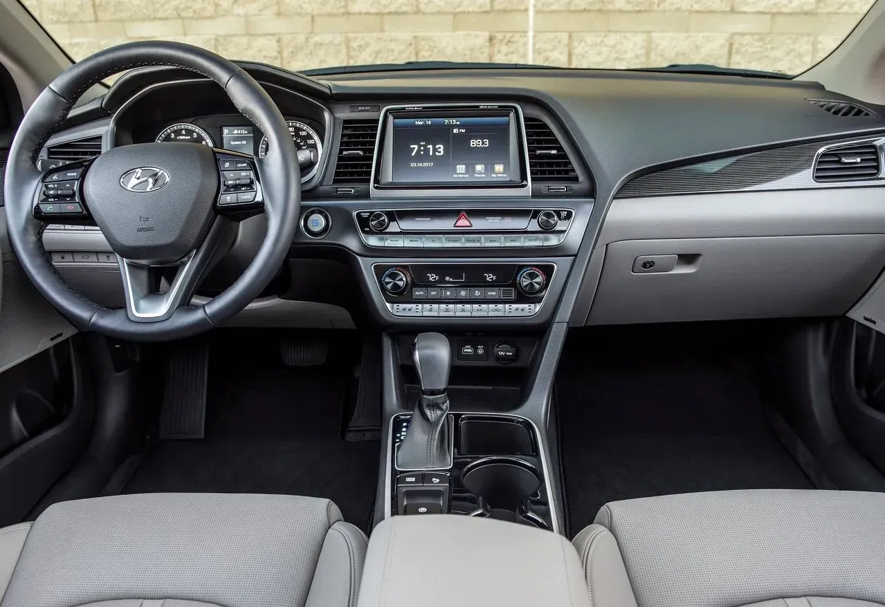 Sonata 2018 interior