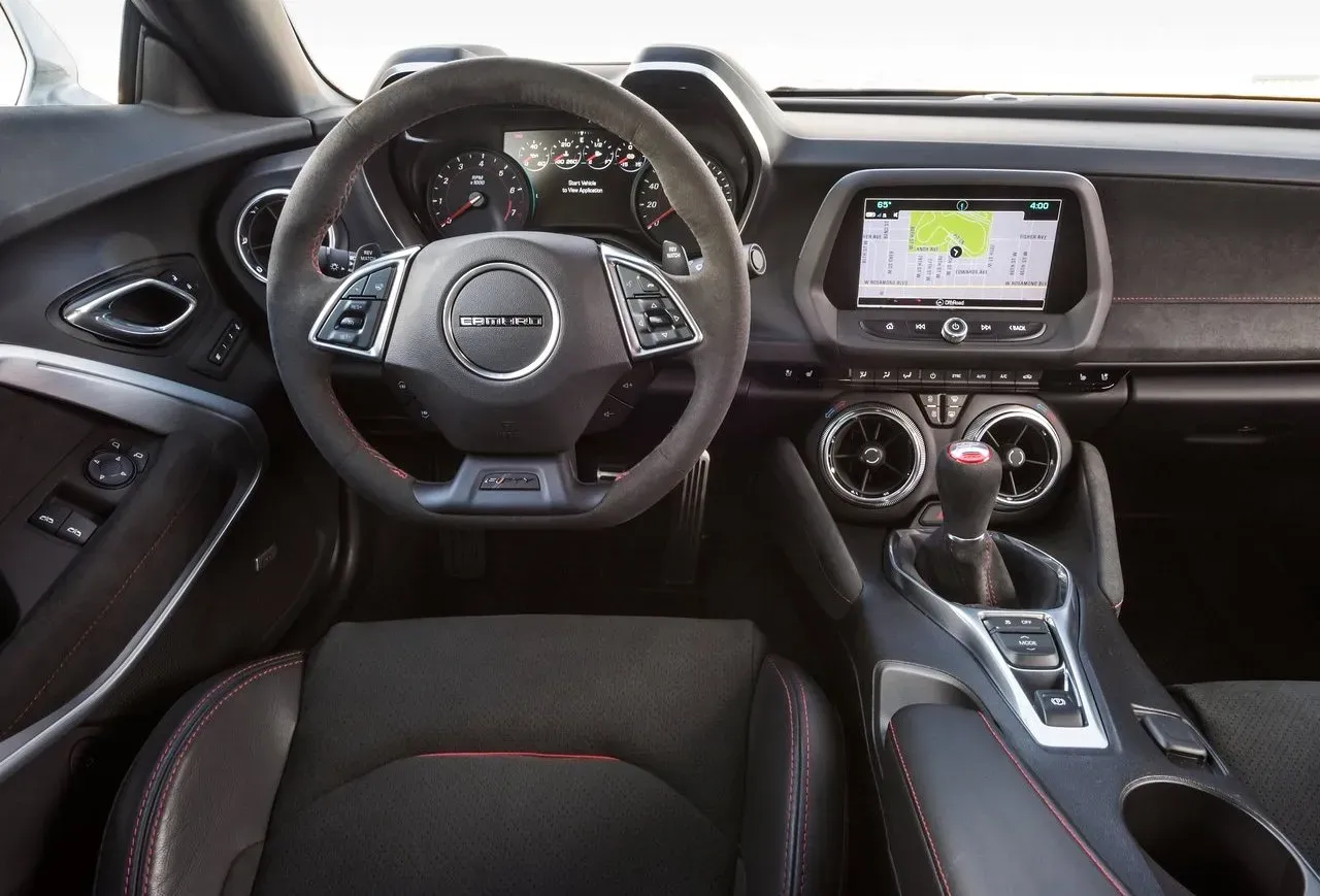 Camaro ZL1 2022 interior