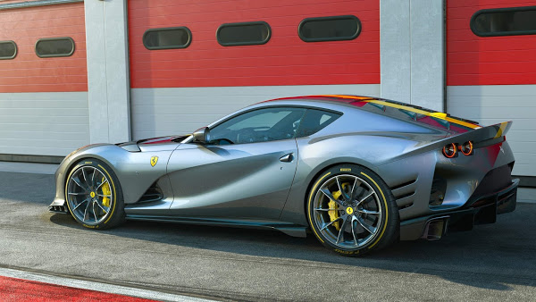 Ferrari 812: Competizione Cupê Conversível 2021