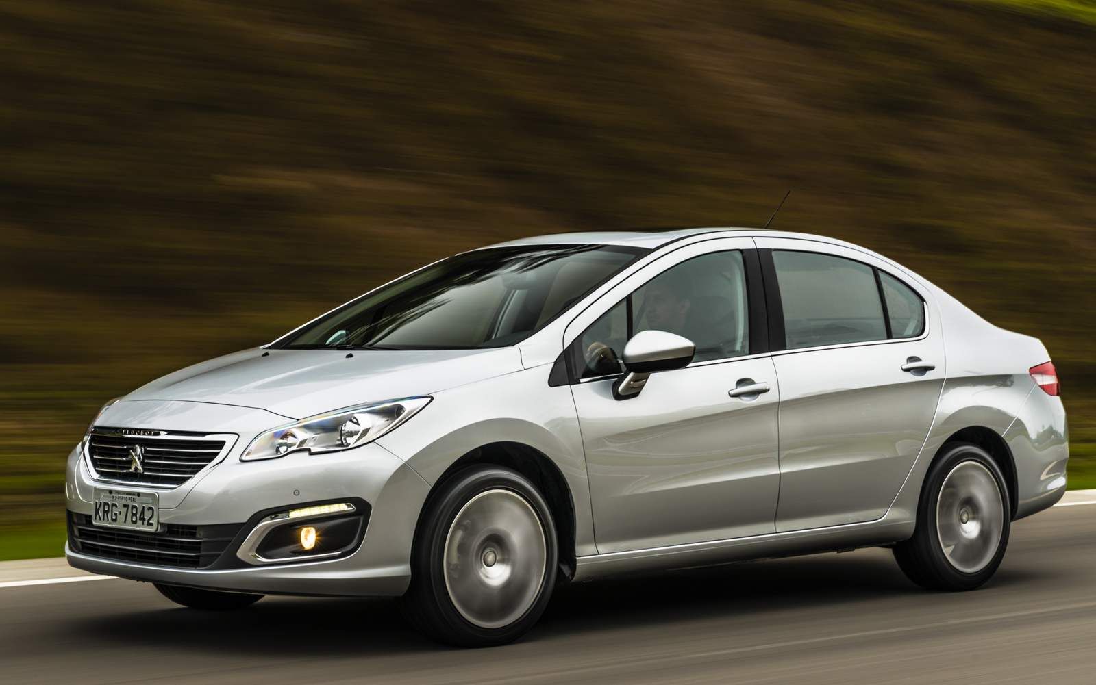Peugeot 408 2016