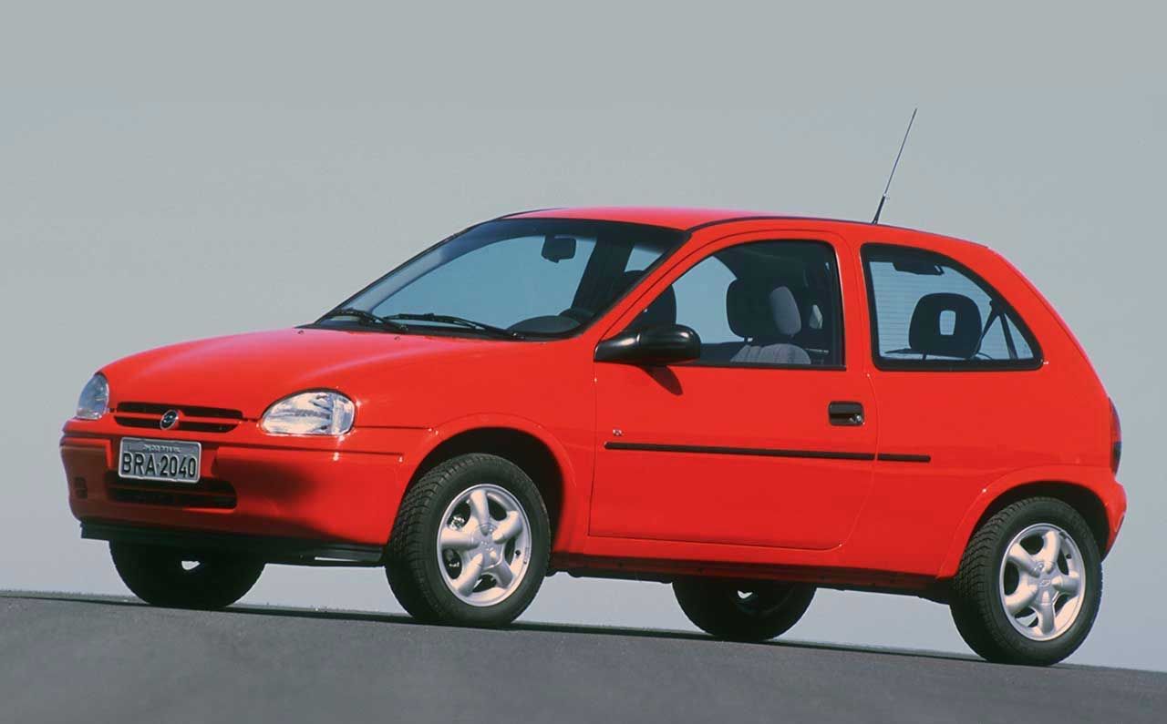 Corsa Hatch 1998: lendário modelo de primeira geração (Foto: Chevrolet)