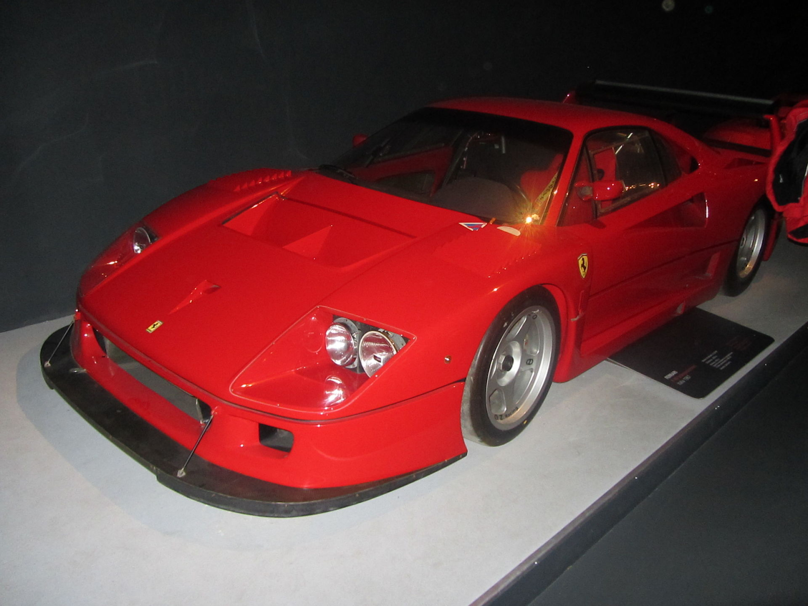 Ferrari F40: o último modelo do Enzo na Ferrari
