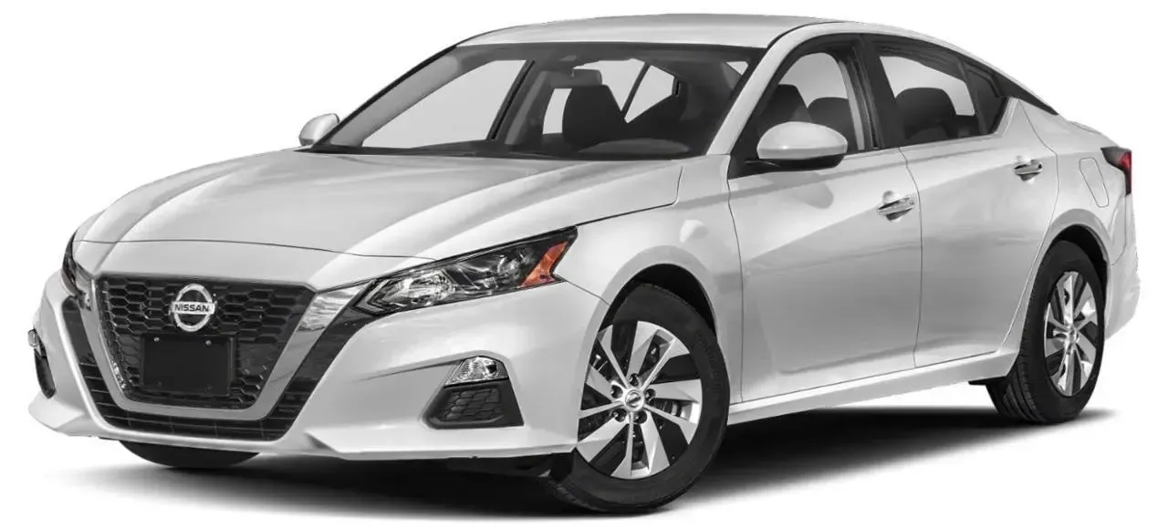 Nissan Altima coupé 2022