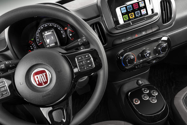 Fiat Mobi 2018 interior