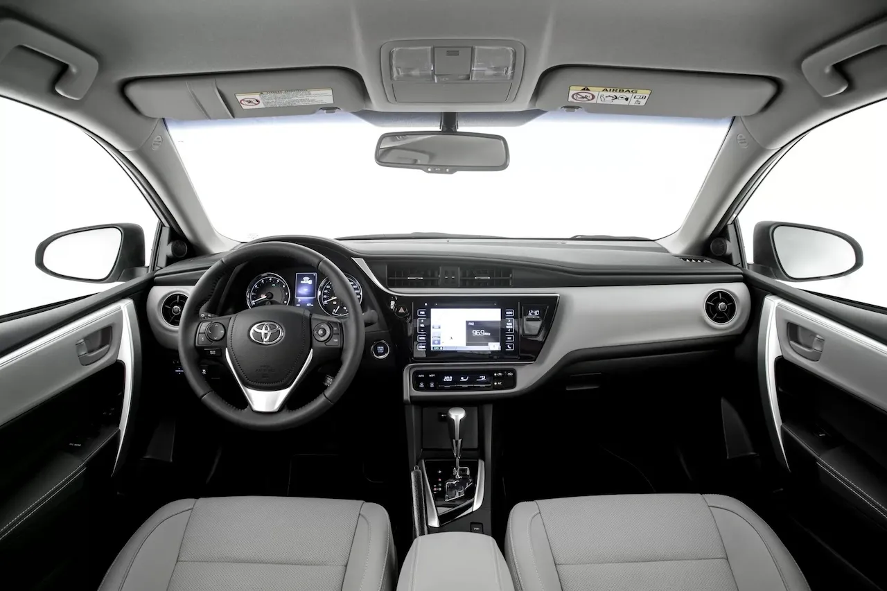 Corolla 2018 interior