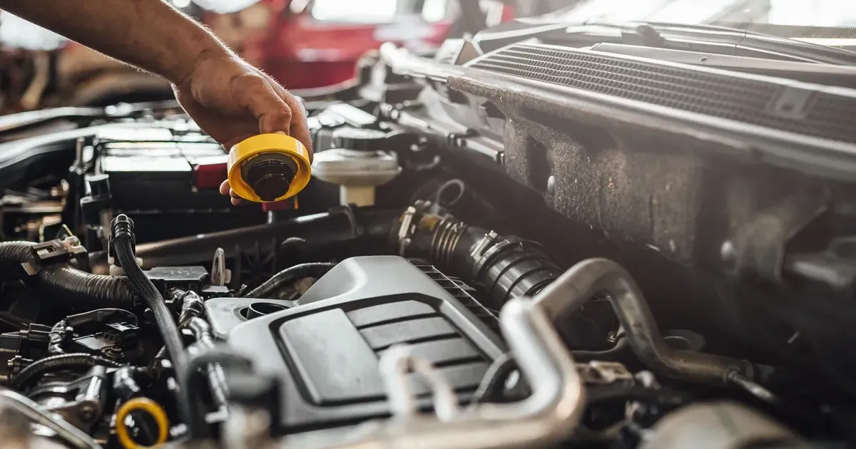 Cada cuánto se cambia el aceite del auto: Informate | KAVAK