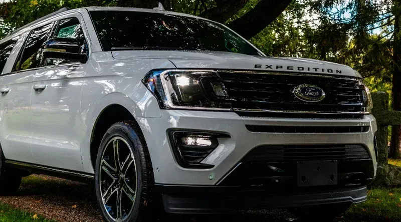 Ford Expedition 2024: potencia, tecnología y confort