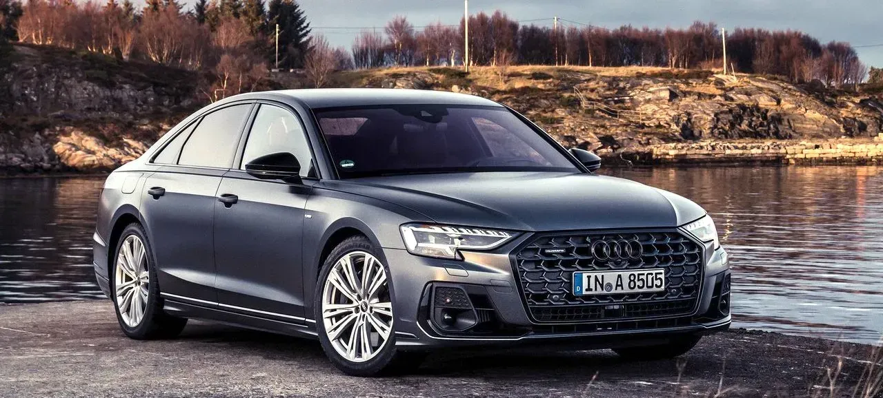 Audi A8 2023