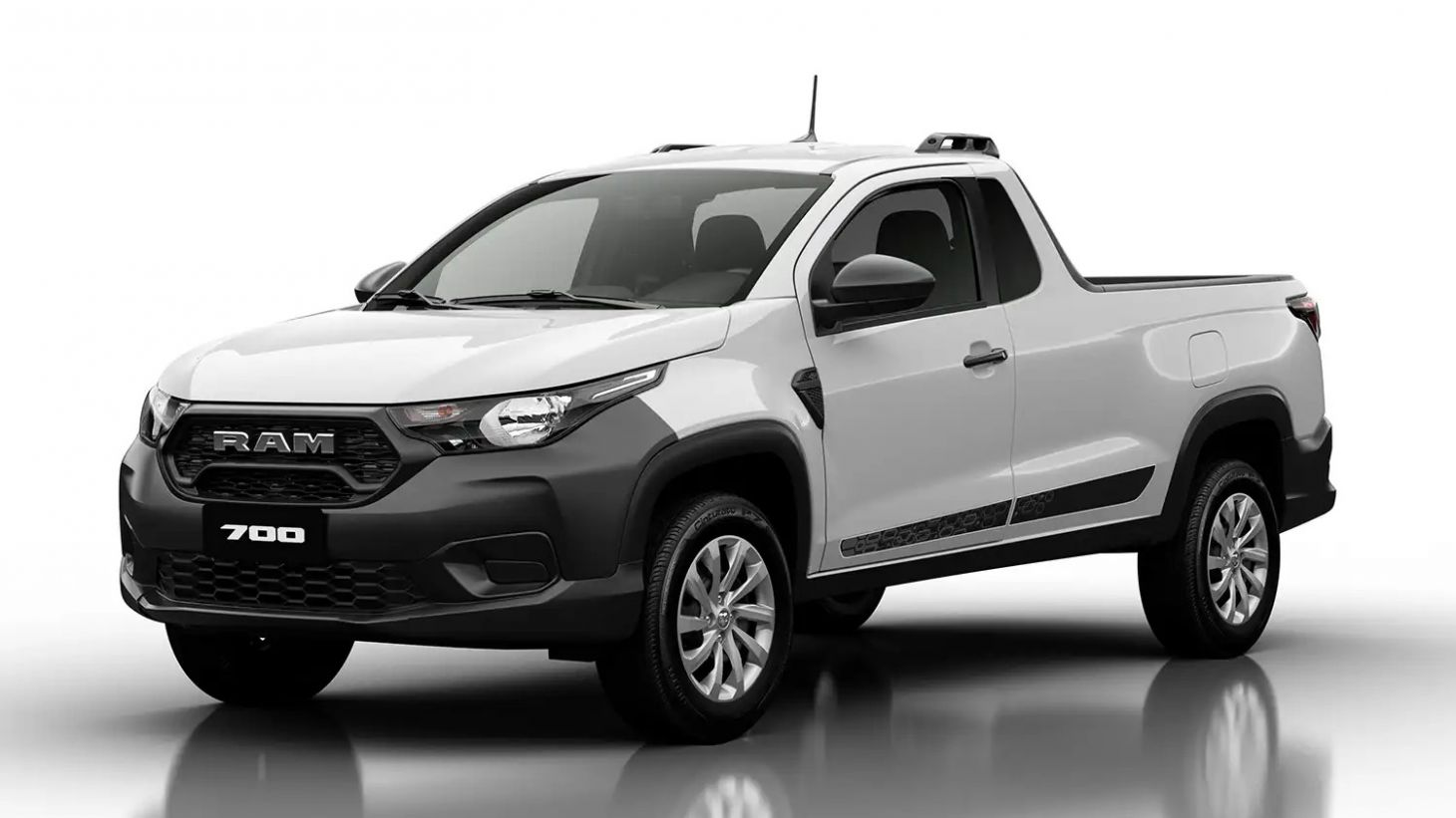 Ram 700: Picape compacta Strada exportada como RAM