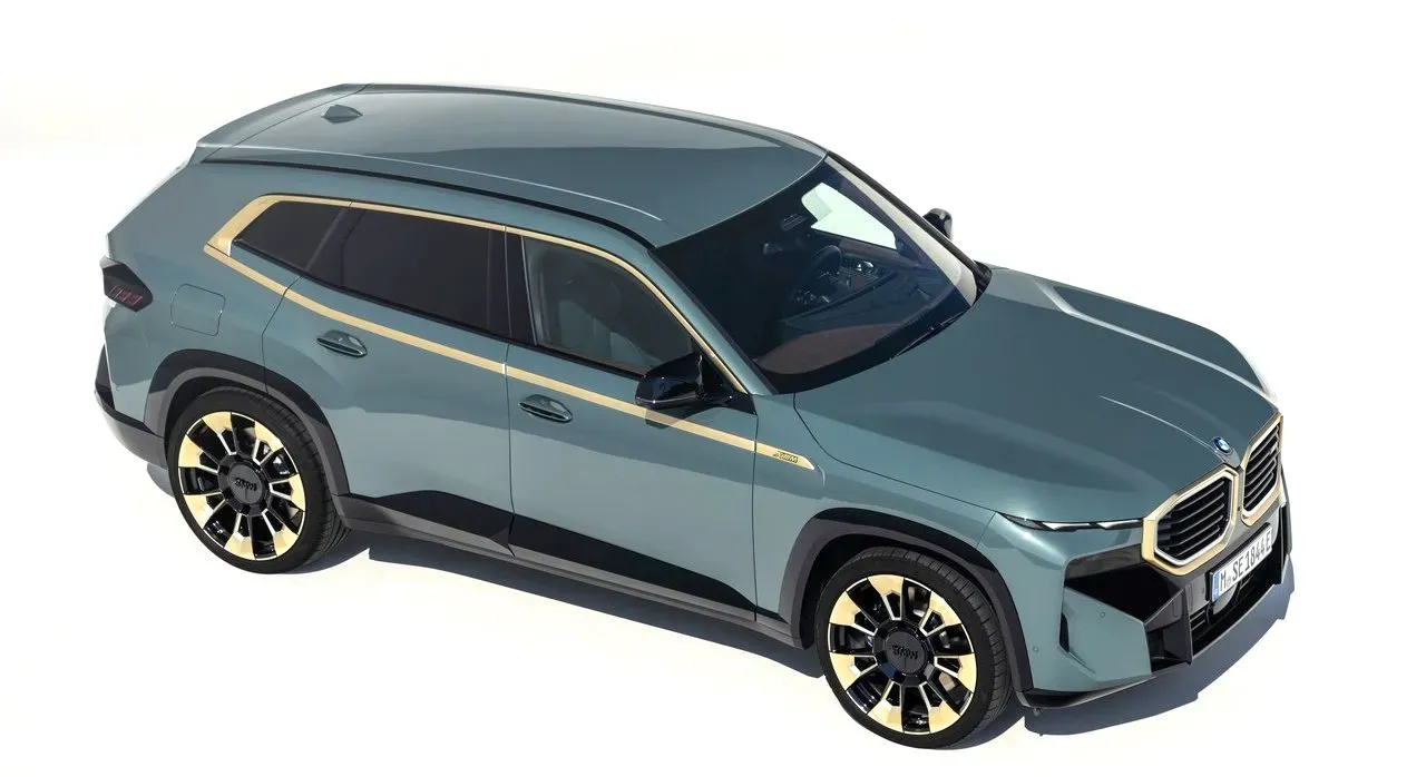 BMW XM 2023