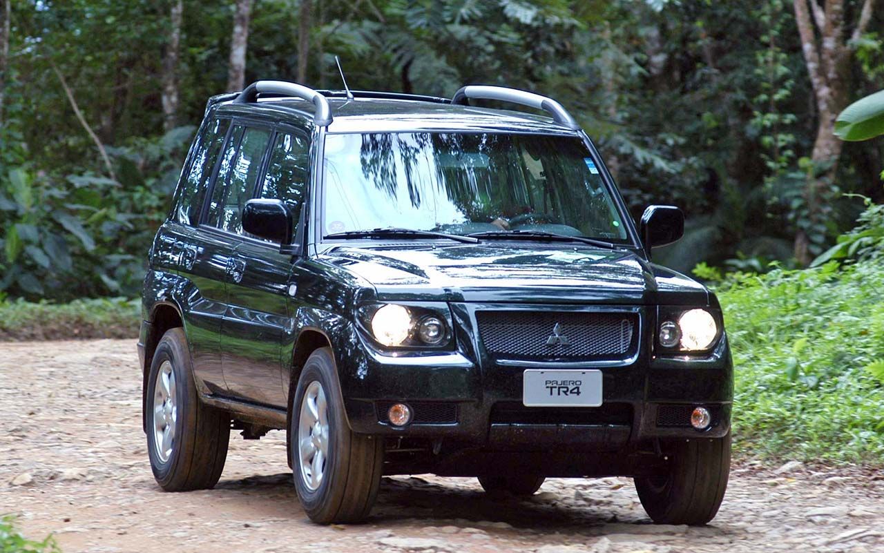 Carros SUV usados: Pajero-TR4