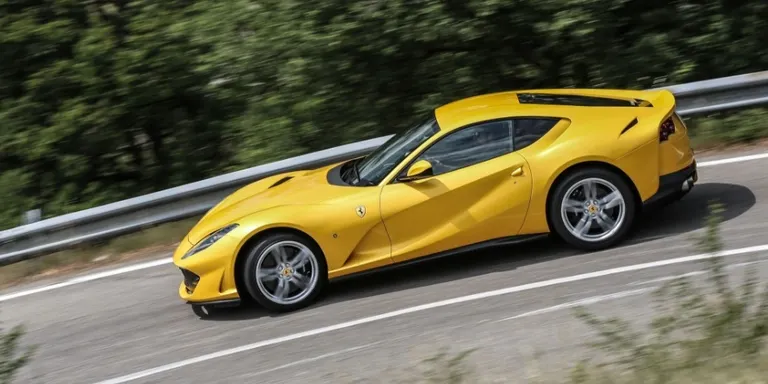 812 Superfast: O 0km da Ferrari mais Caro do Mundo