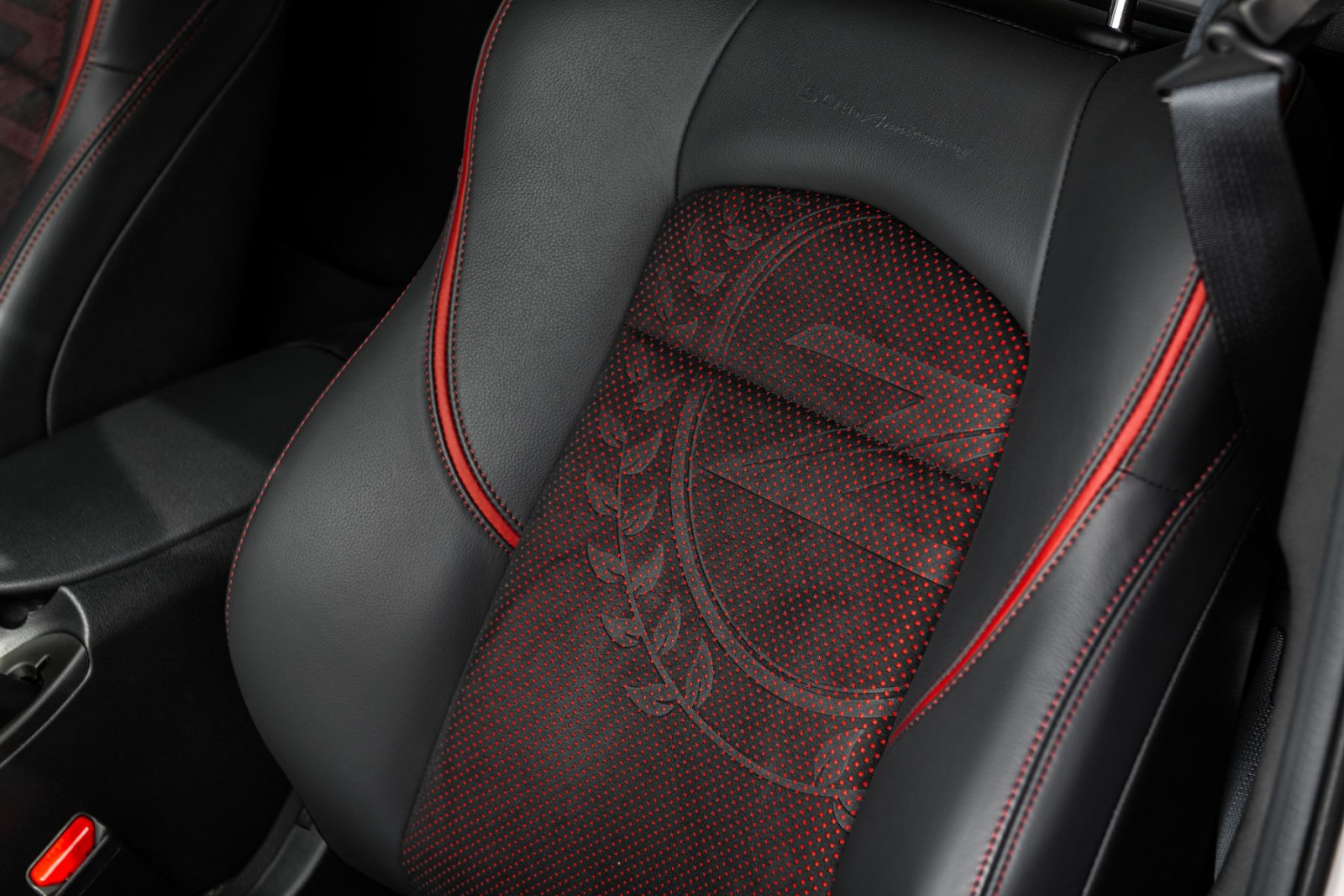 Nissan 370Z interior