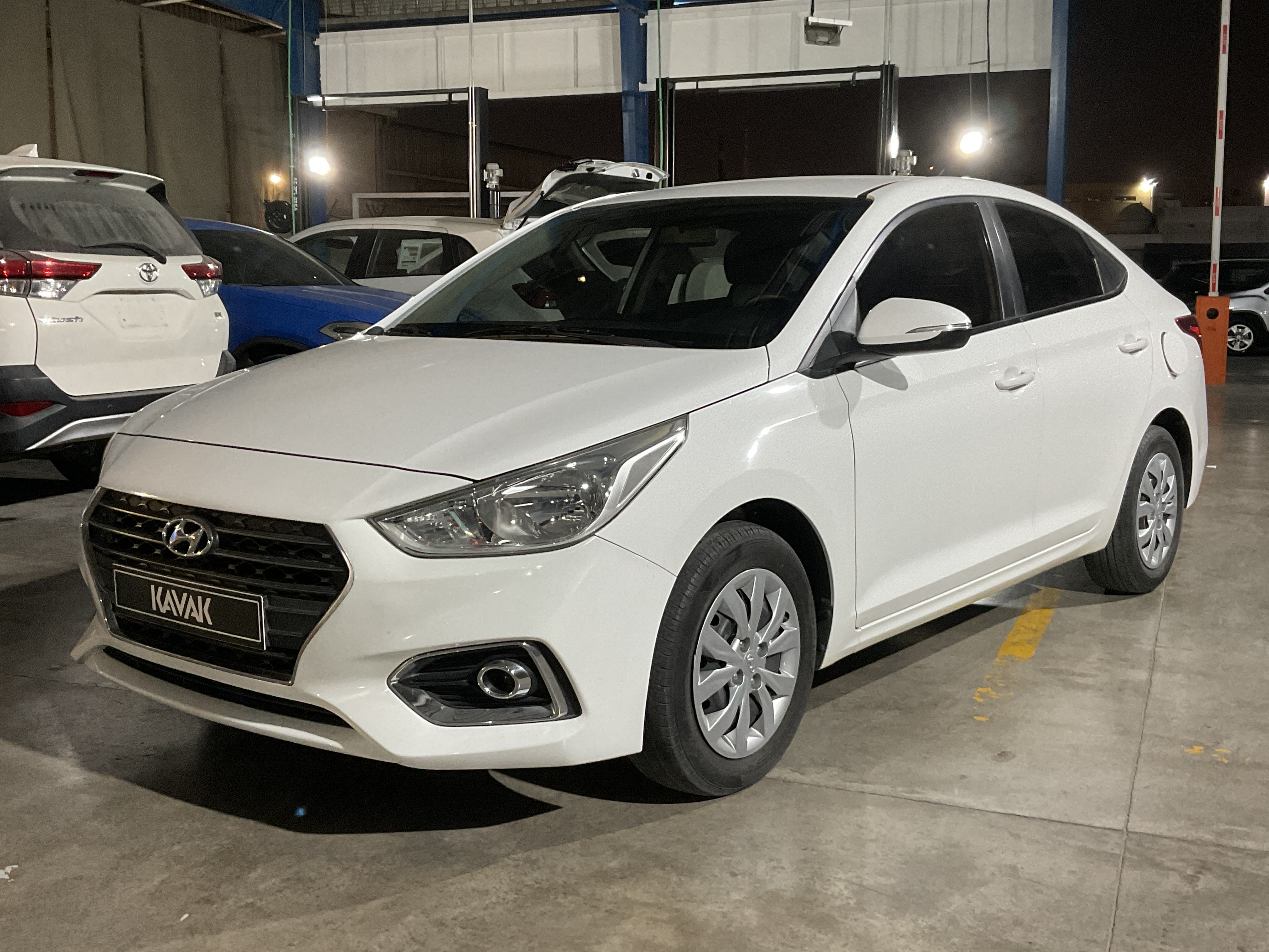 Used Hyundai Accent SMART / GL Sedan 2020 Cars for Sale | KAVAK UAE