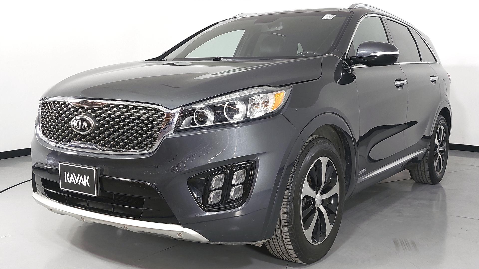 Autos Kia Sorento 3.3 SXL AUTO 4WD Suv 2018 Usados | KAVAK México