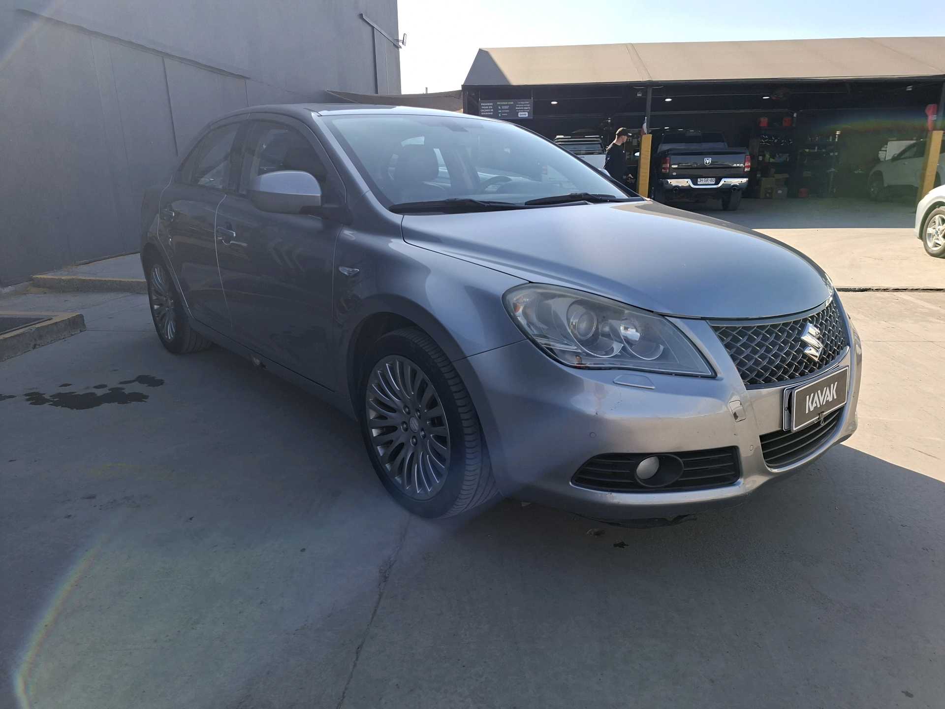 Suzuki Kizashi — foto 3 de 5