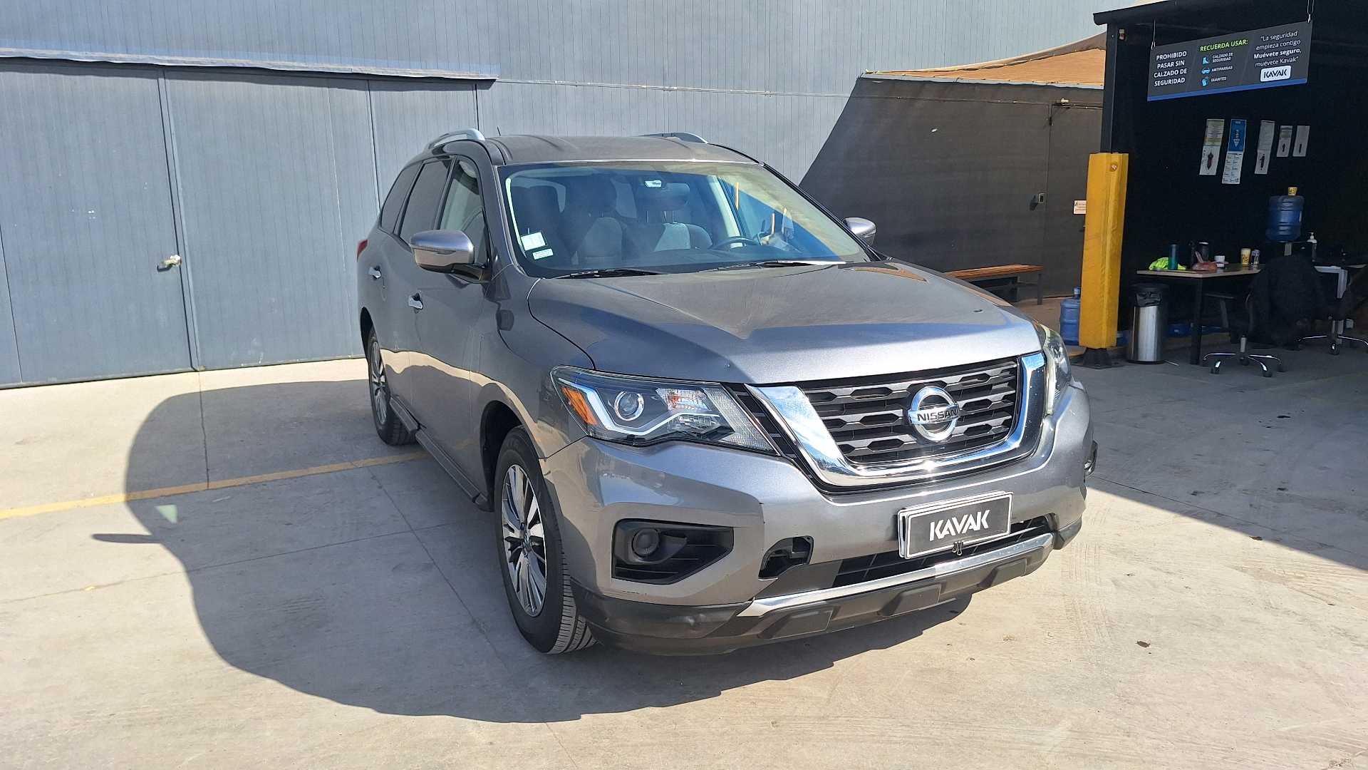 Nissan Pathfinder — foto 3 de 5